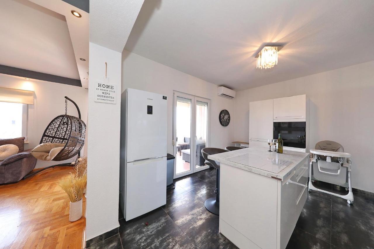 Apartman Nika Sa Jacuzzijem Zadar Dış mekan fotoğraf